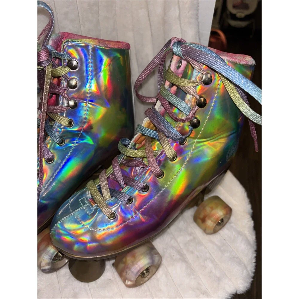 JajaHoho Holographic Roller Skates Quad Wheels Champagne Gold Youth Kids Size 4